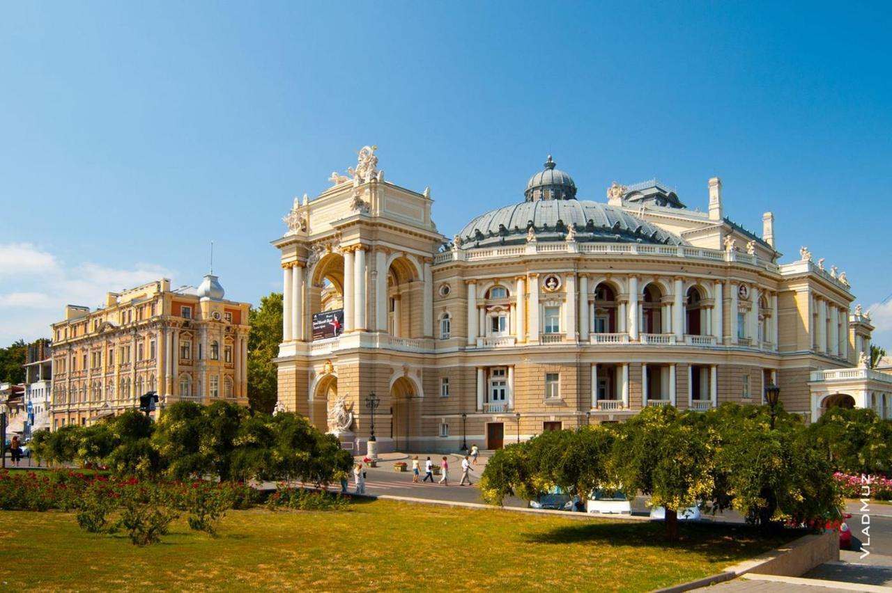 Apartments On Chaykovskogo 16 Οδησσός Εξωτερικό φωτογραφία