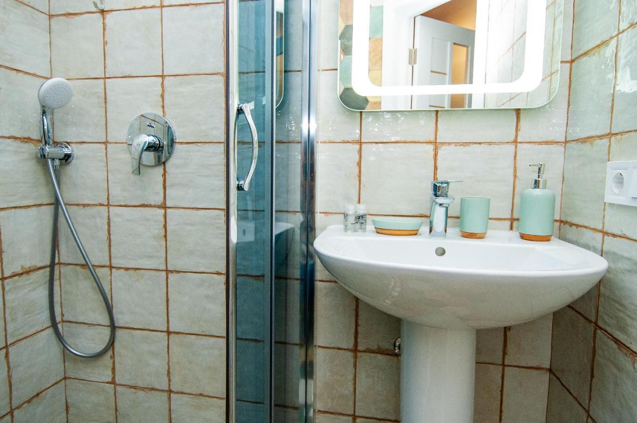 Apartments On Chaykovskogo 16 Οδησσός Εξωτερικό φωτογραφία